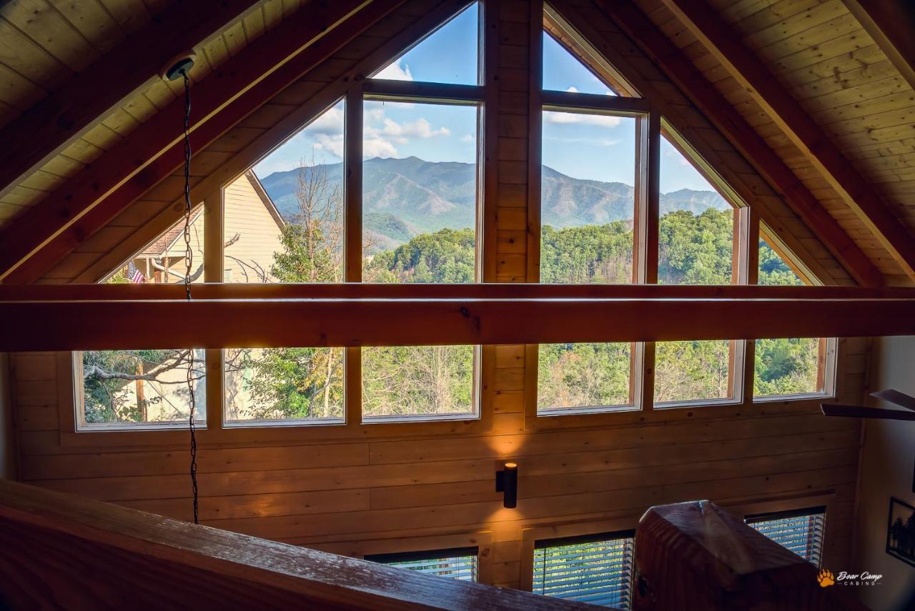 Majestic View Lodge, Amazing Views, Hot Tub, 1089 Free Tickets Each Paid Day, Dollywood And More Gatlinburg Eksteriør bilde
