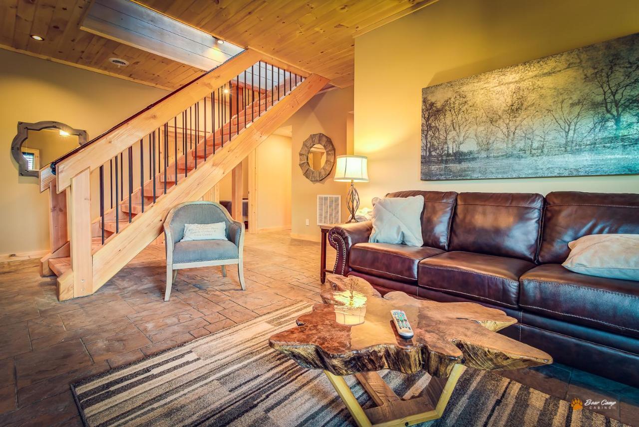 Majestic View Lodge, Amazing Views, Hot Tub, 1089 Free Tickets Each Paid Day, Dollywood And More Gatlinburg Eksteriør bilde