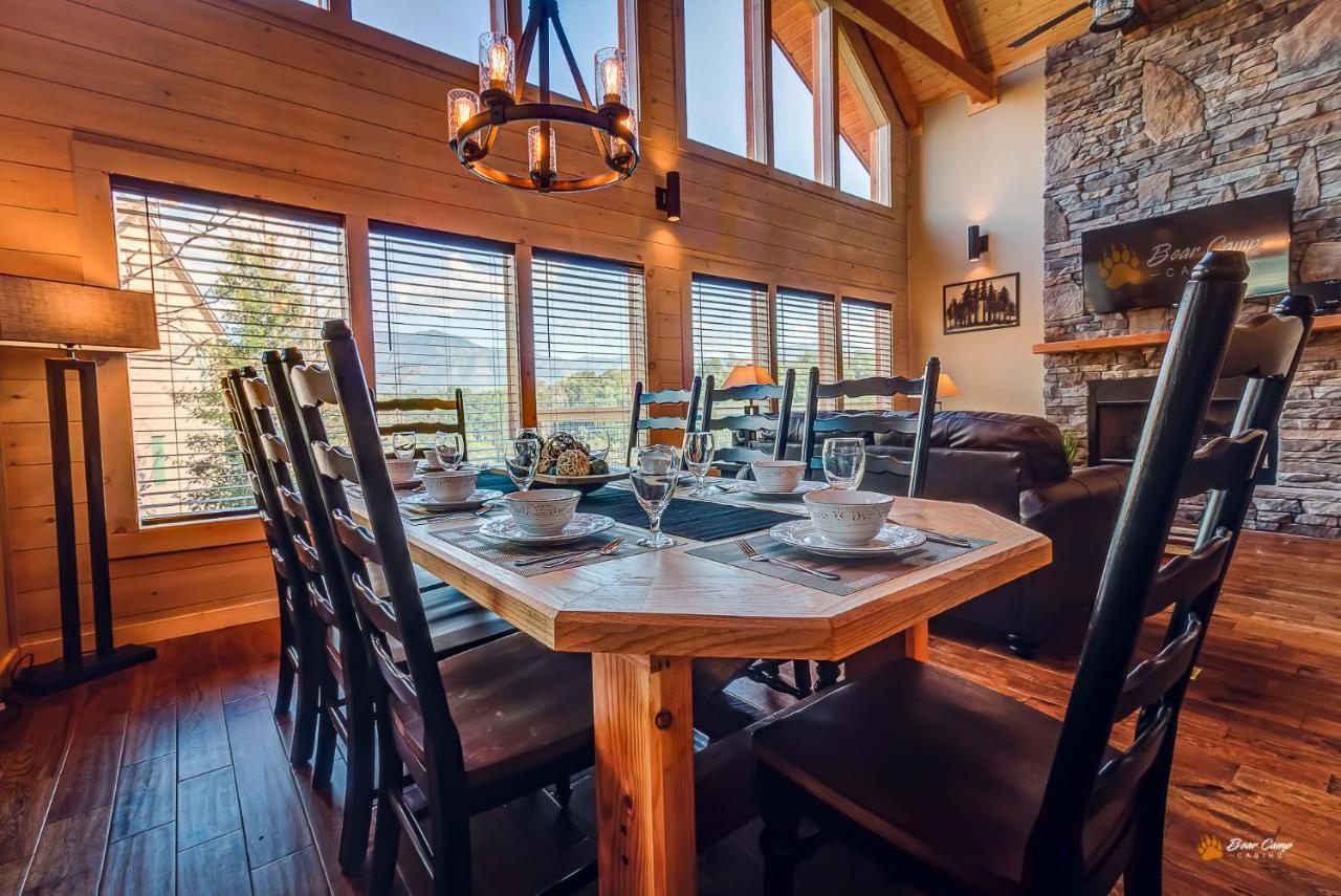Majestic View Lodge, Amazing Views, Hot Tub, 1089 Free Tickets Each Paid Day, Dollywood And More Gatlinburg Eksteriør bilde