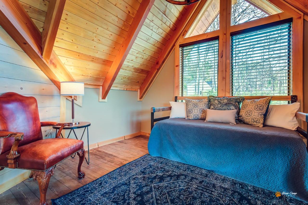 Majestic View Lodge, Amazing Views, Hot Tub, 1089 Free Tickets Each Paid Day, Dollywood And More Gatlinburg Eksteriør bilde