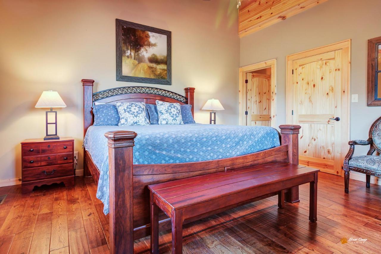Majestic View Lodge, Amazing Views, Hot Tub, 1089 Free Tickets Each Paid Day, Dollywood And More Gatlinburg Eksteriør bilde