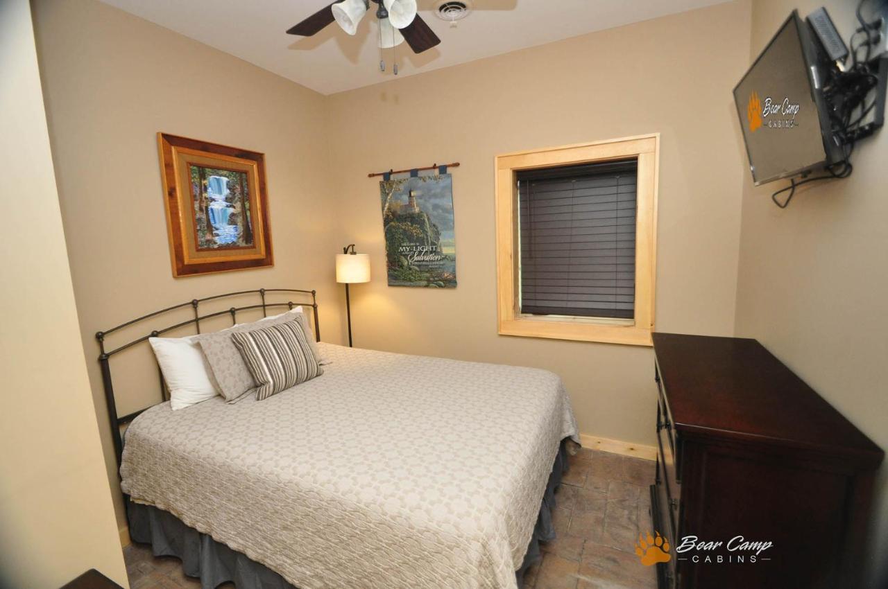 Majestic View Lodge, Amazing Views, Hot Tub, 1089 Free Tickets Each Paid Day, Dollywood And More Gatlinburg Eksteriør bilde
