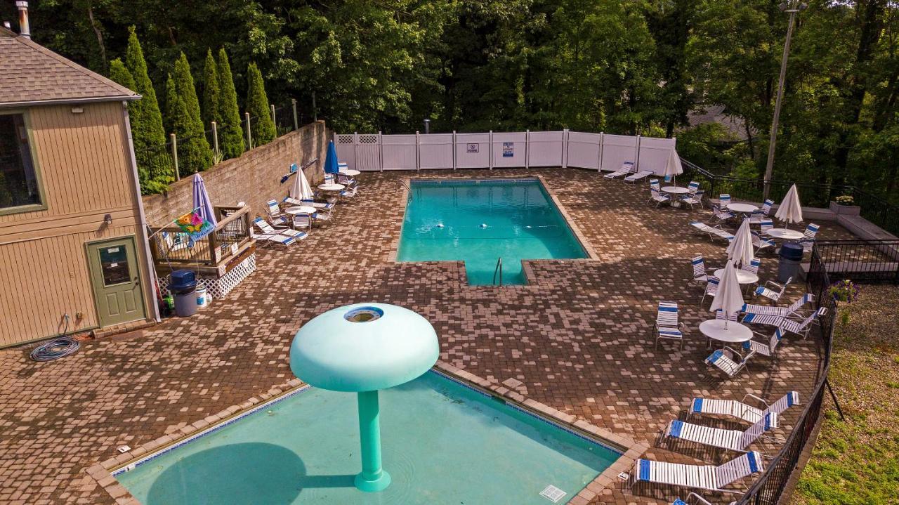 Majestic View Lodge, Amazing Views, Hot Tub, 1089 Free Tickets Each Paid Day, Dollywood And More Gatlinburg Eksteriør bilde